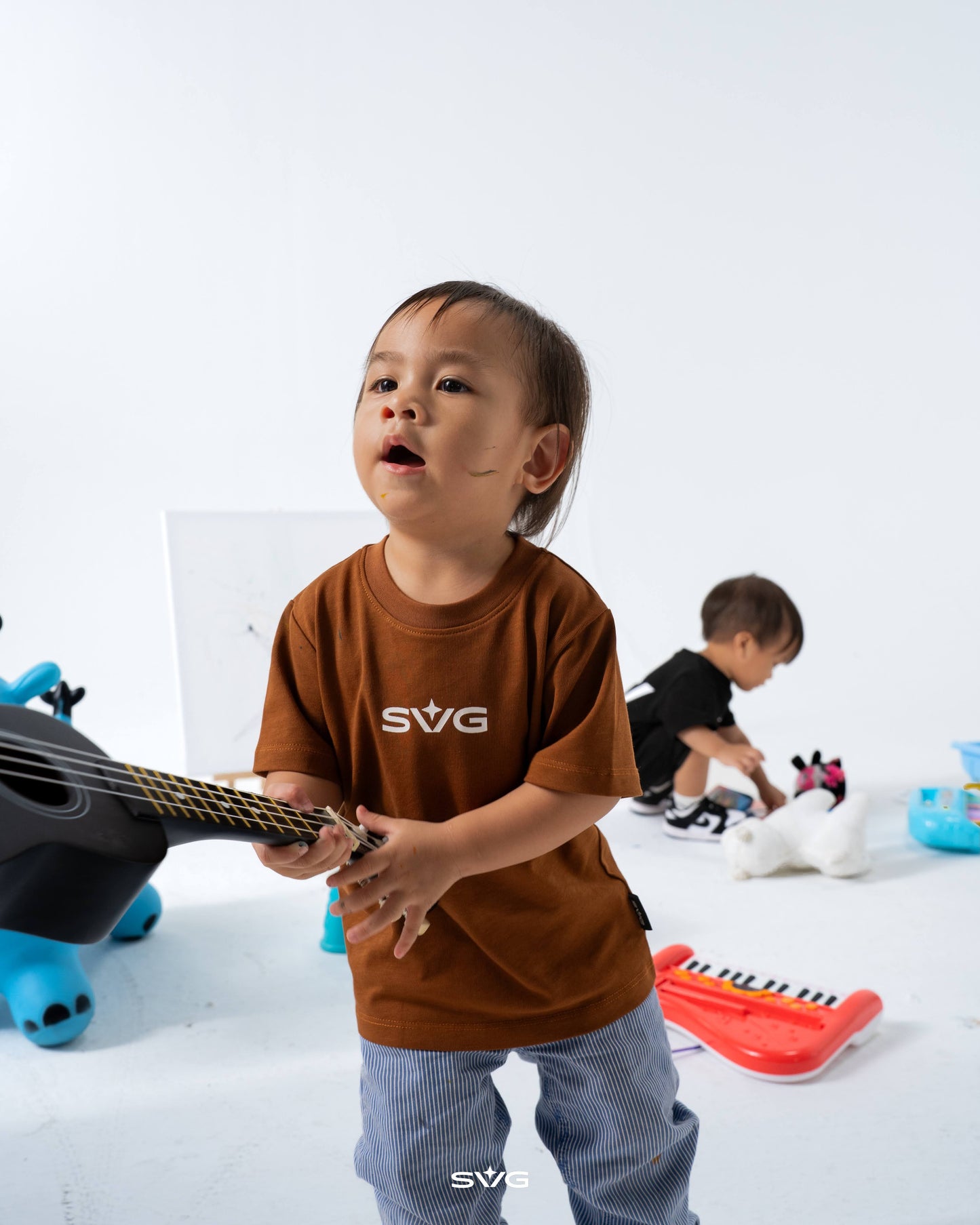 KIDS BROWN TEE