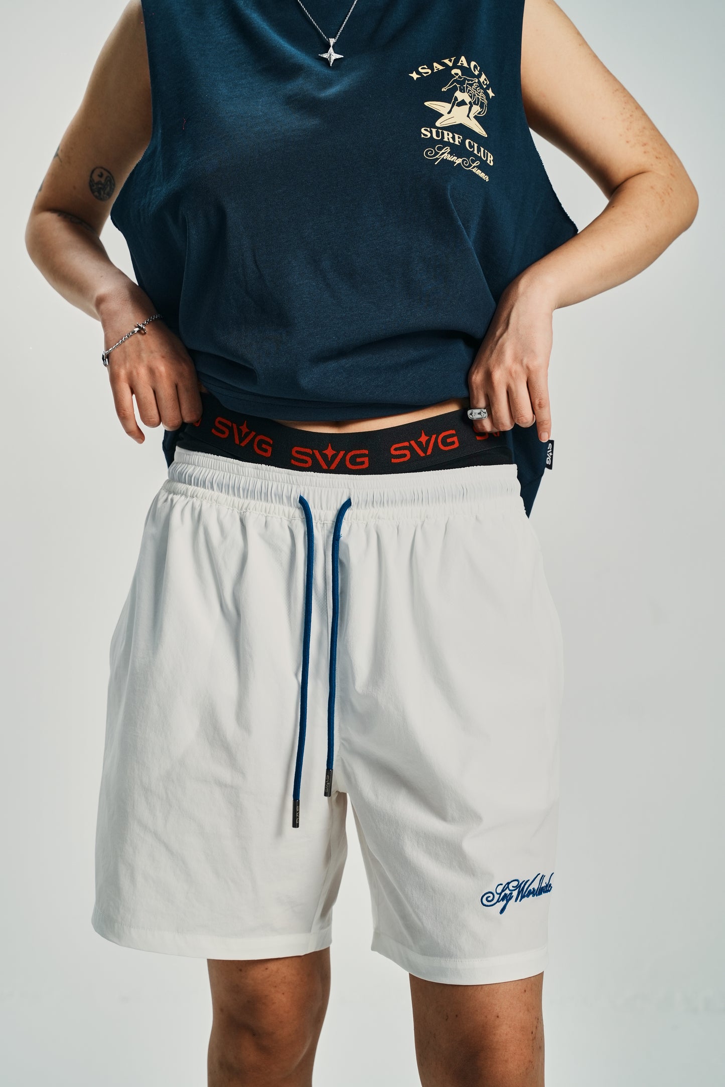 Cursive White Short