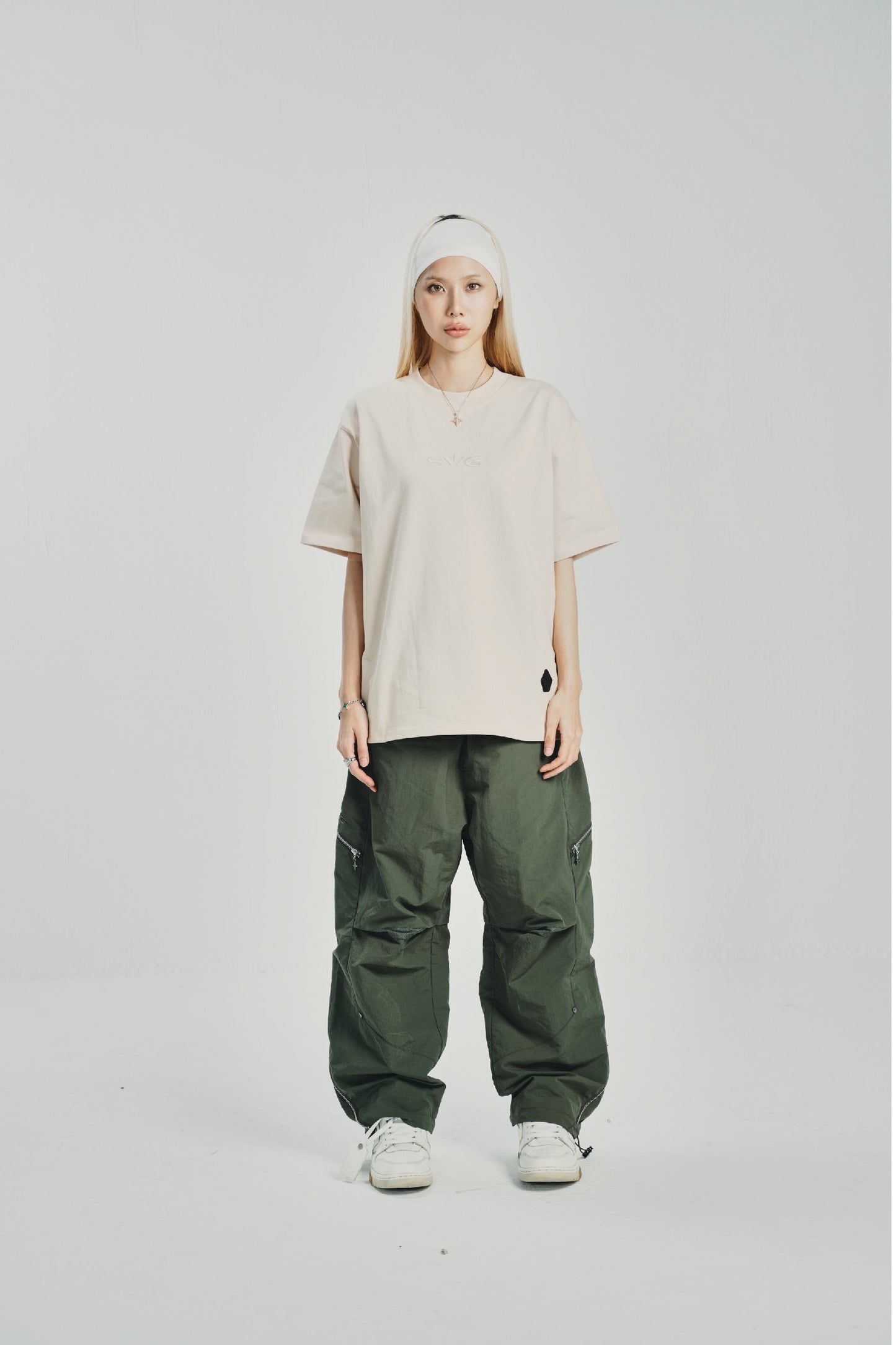 Embroidery Victory Beige Tee