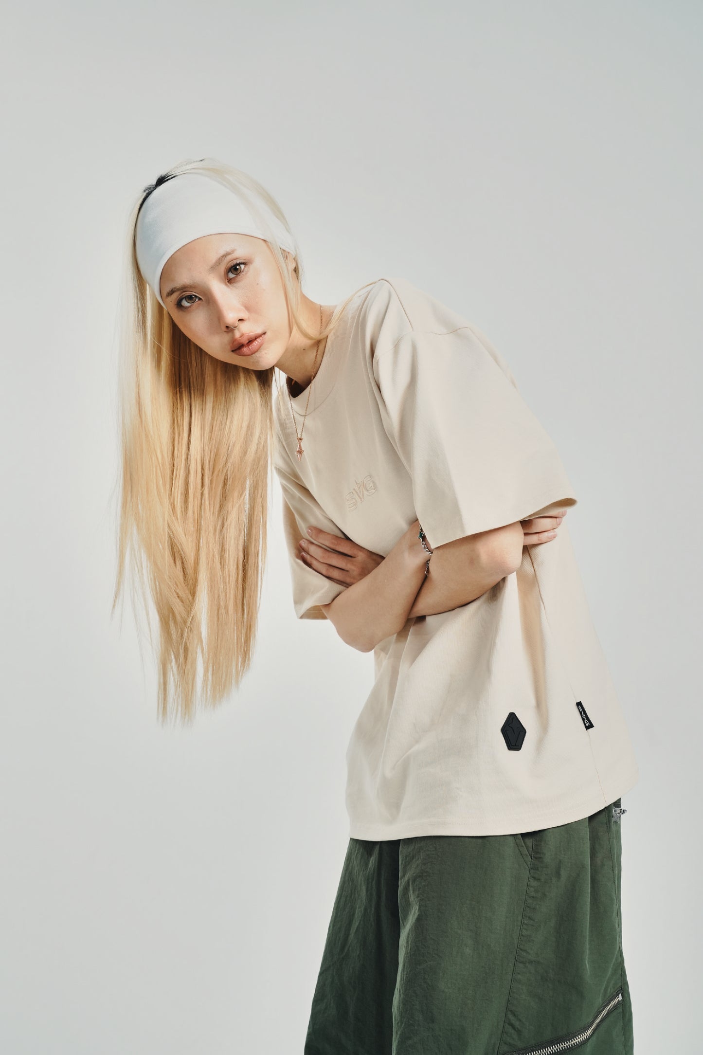 Embroidery Victory Beige Tee