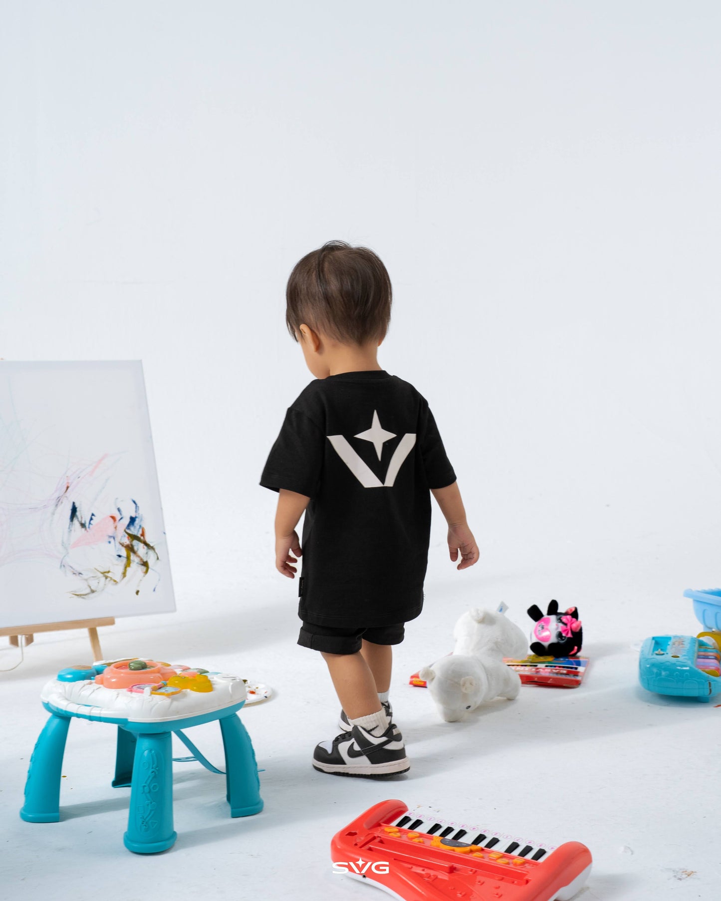 KIDS BLACK TEE