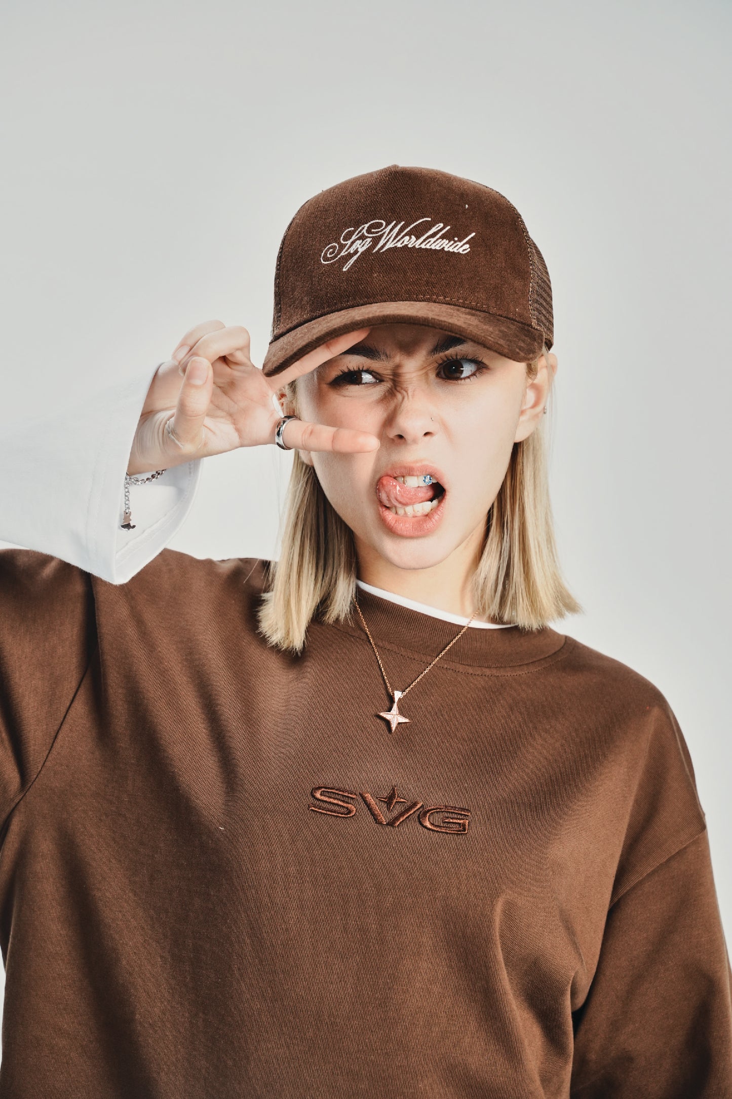 Embroidery Victory Brown Tee